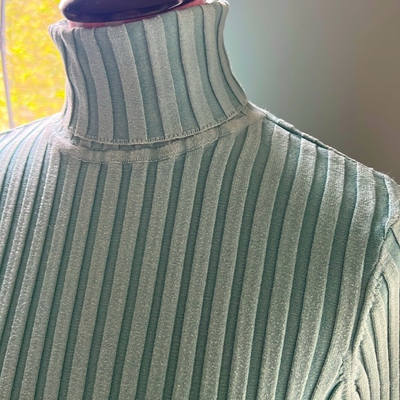 Sundance Legends Turtleneck Size L - Picture 2 of 13
